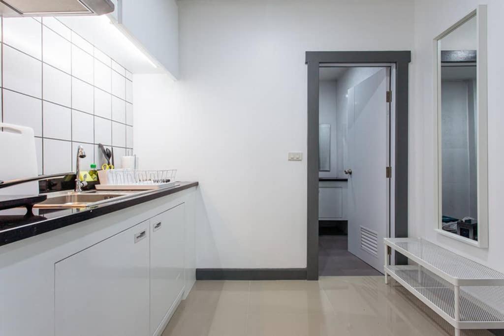 P4 Silom Large 2Beds Full Kitchen Wifi 4-6Pax Apartment กรุงเทพมหานคร ภายนอก รูปภาพ