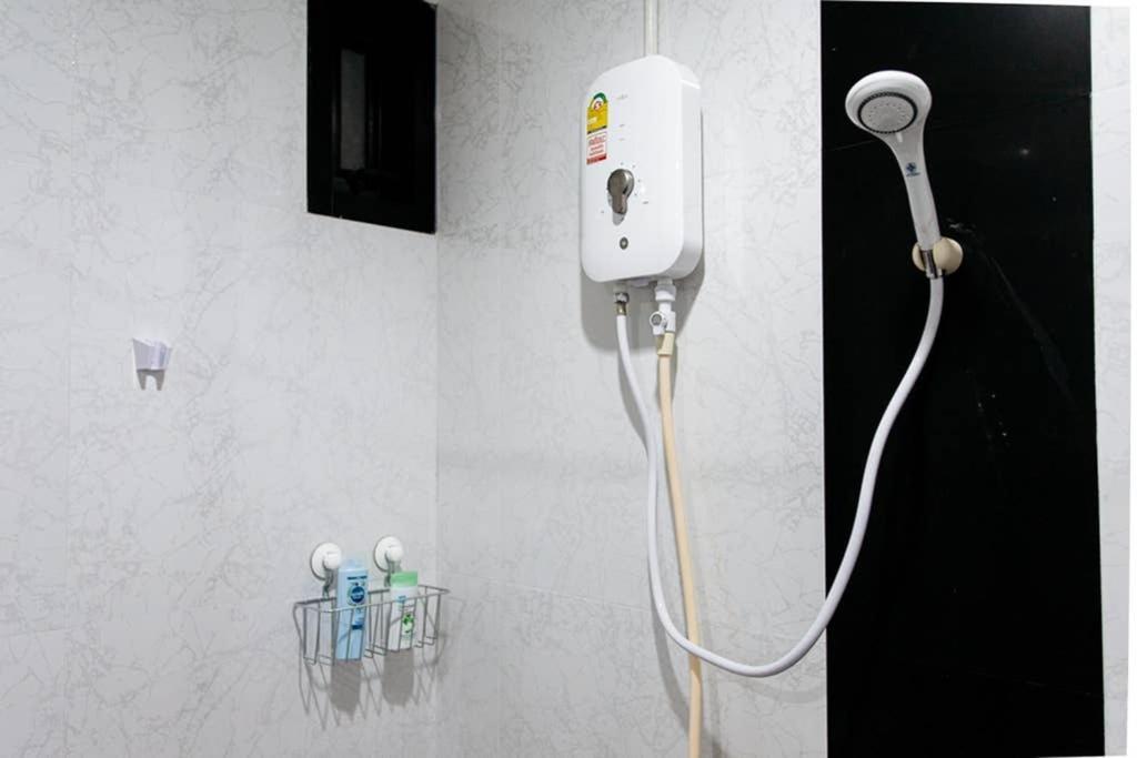 P4 Silom Large 2Beds Full Kitchen Wifi 4-6Pax Apartment กรุงเทพมหานคร ภายนอก รูปภาพ